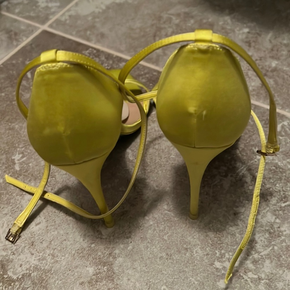 Wear the heels only one time, they have extra padding for comfort easy to remove